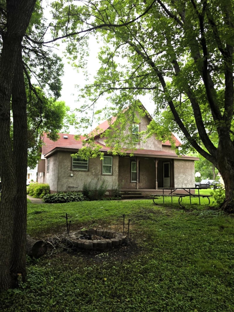 411 Pine St, Paynesville, MN 56362