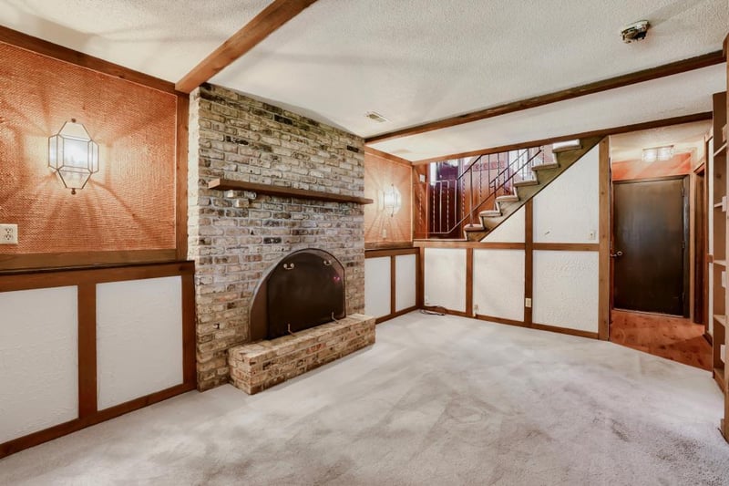 609 E 145th St, Burnsville, MN 55337