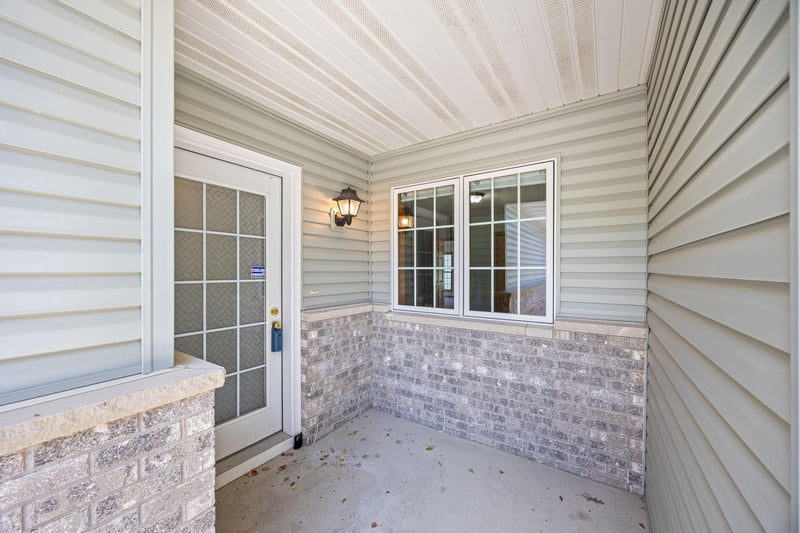775 Rockford Ave E, Delano, MN 55328