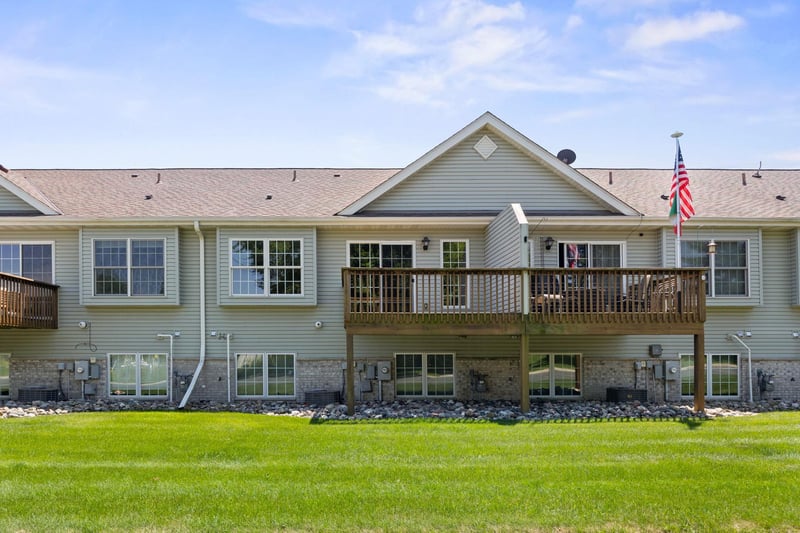775 Rockford Ave E, Delano, MN 55328