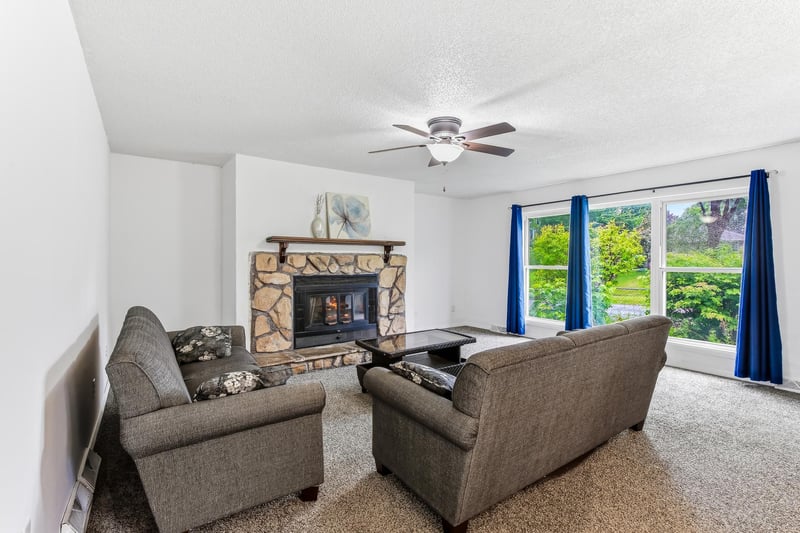 1745 7th St E, Saint Paul, MN 55106
