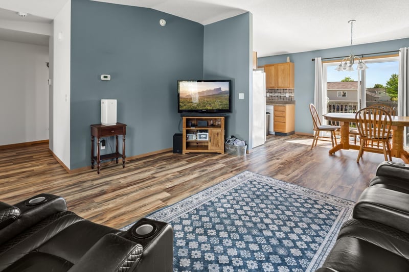 3126 32nd St S, Moorhead, MN 56560