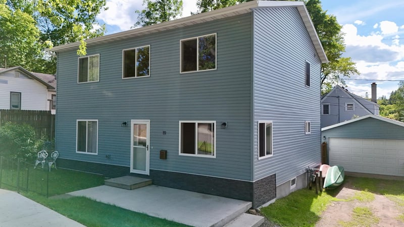 19 5th St, Cloquet, MN 55720