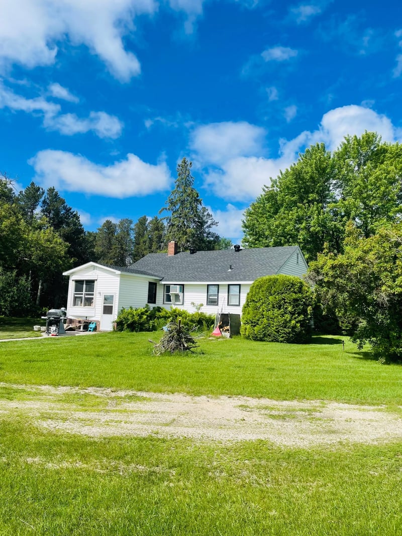 26924 600th Ave, Warroad, MN 56763