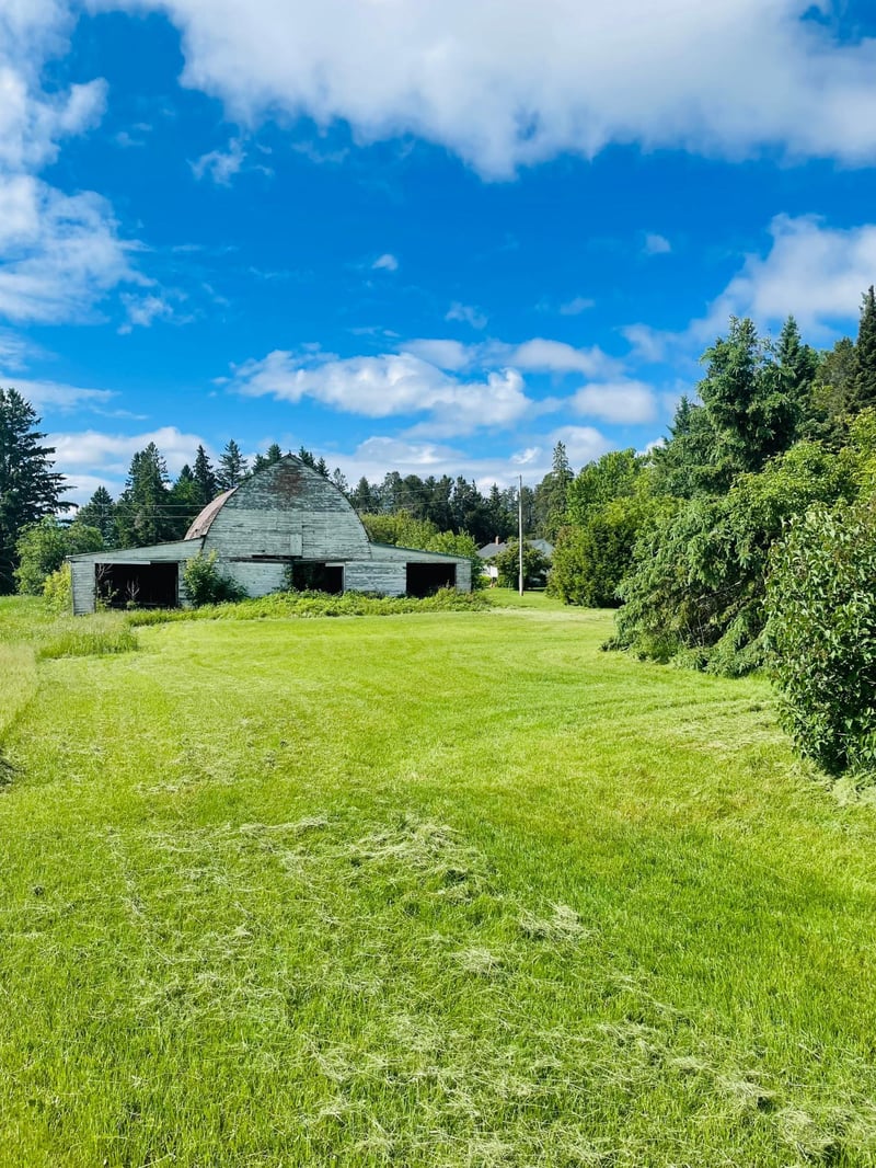 26924 600th Ave, Warroad, MN 56763