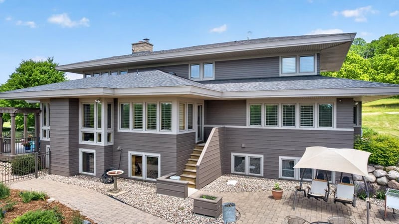 5185 Meadow Crossing Rd SW, Rochester, MN 55902