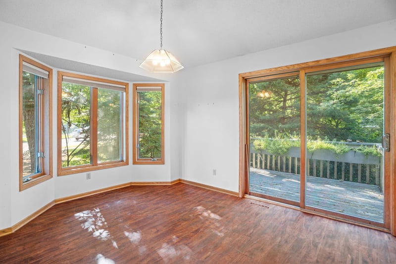 4512 Williston Rd, Minnetonka, MN 55345