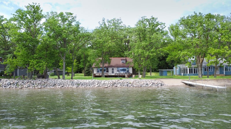 22548 Senns Beach Dr, Detroit Lakes, MN 56501