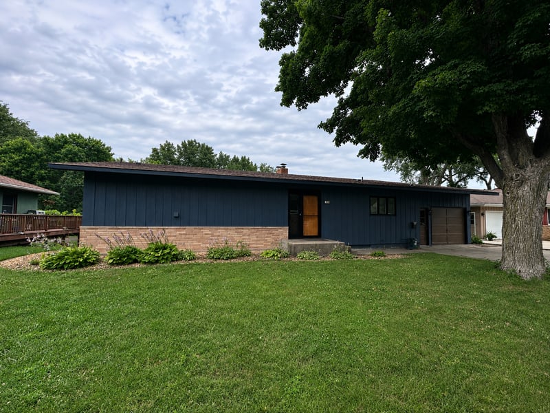 710 Lakeview Ave, North Mankato, MN 56003