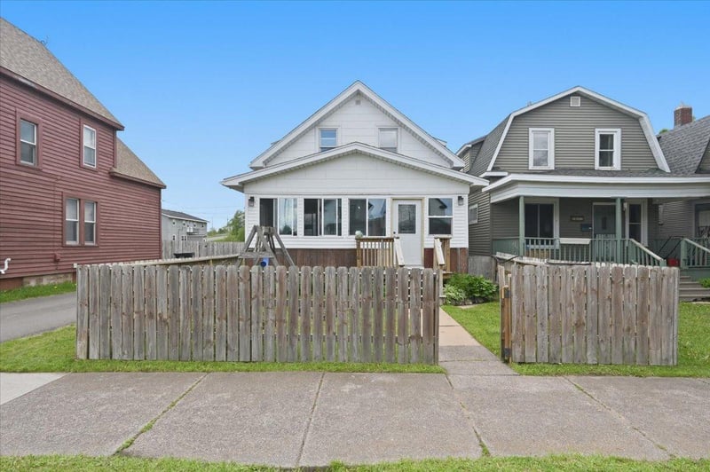 2019 Banks Ave, Superior, WI 54880