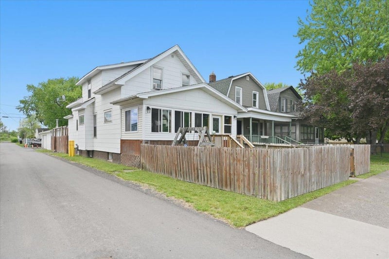 2019 Banks Ave, Superior, WI 54880