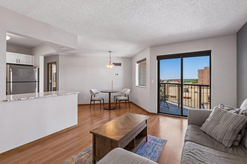 78 10th St E #1610, Saint Paul, MN 55101