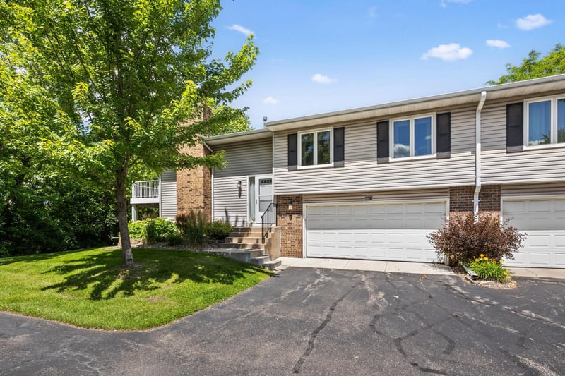 9922 Cavell Ave S, Bloomington, MN 55438