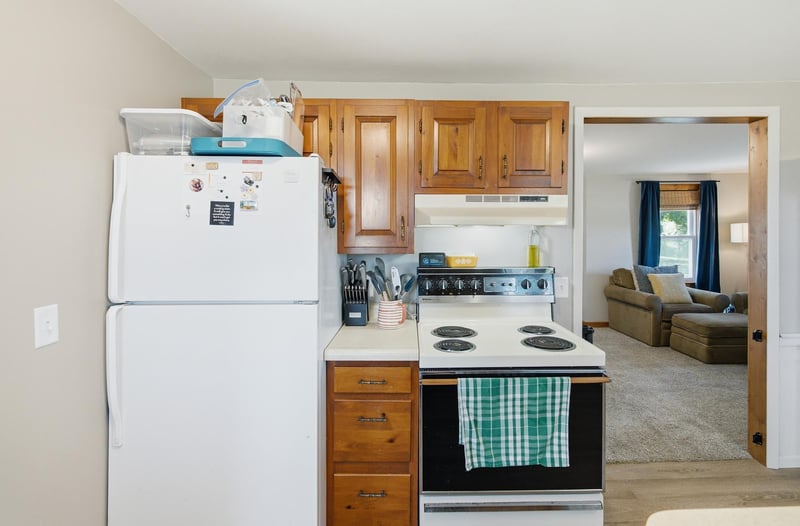 301 6th Ave NE, Mapleton, MN 56065