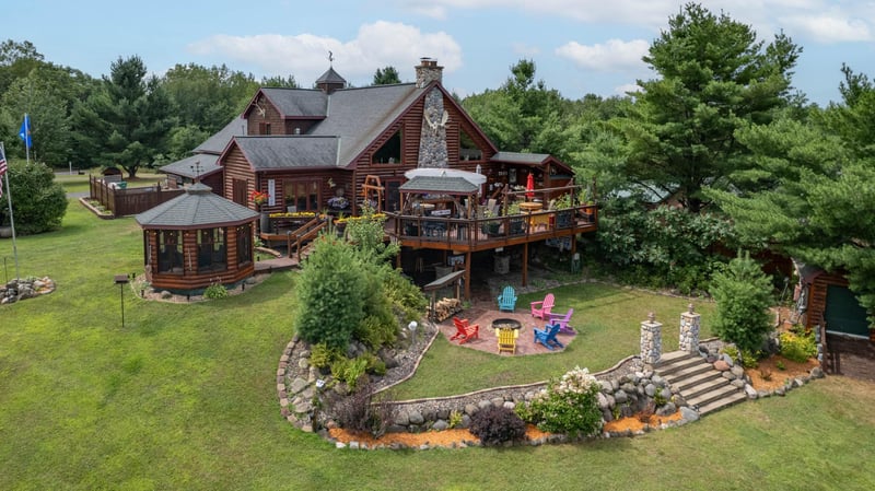11911 E Rowe Rd, Lake Nebagamon, WI 54849