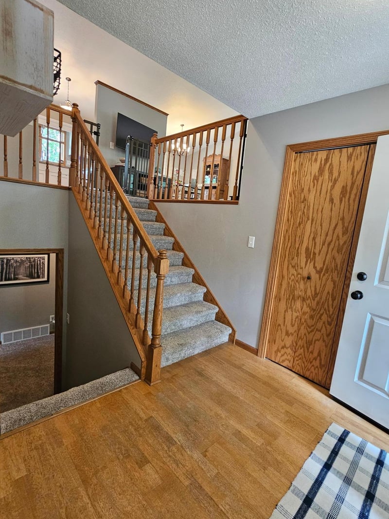 709 8th Ave SE, Barnesville, MN 56514