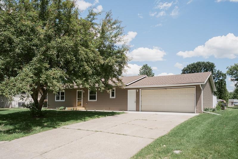 603 7th St SW, Little Falls, MN 56345