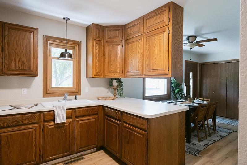 603 7th St SW, Little Falls, MN 56345