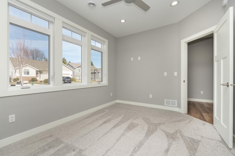1118 Village St SE, New Prague, MN 56071