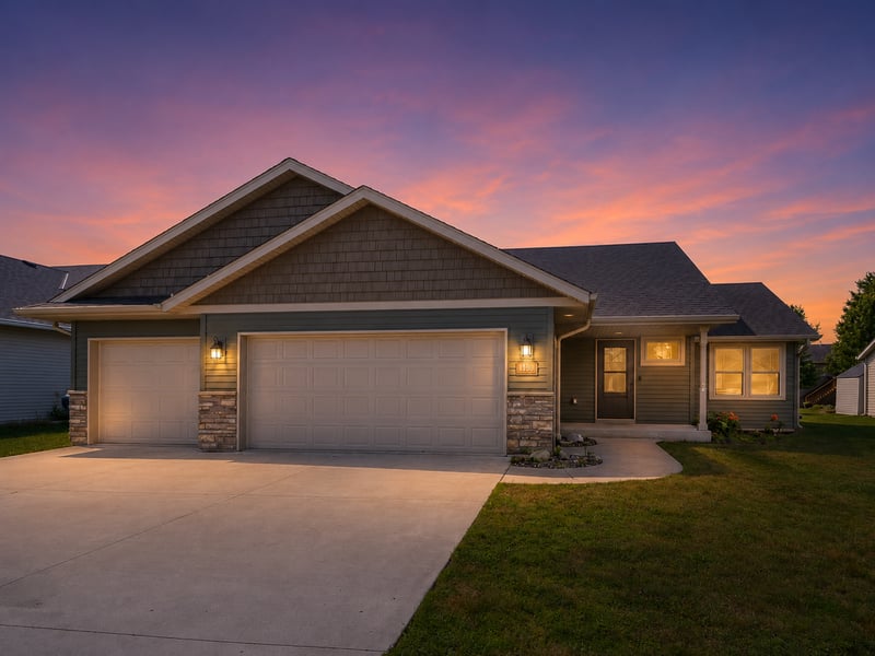1180 Farmers Ln, Belle Plaine, MN 56011