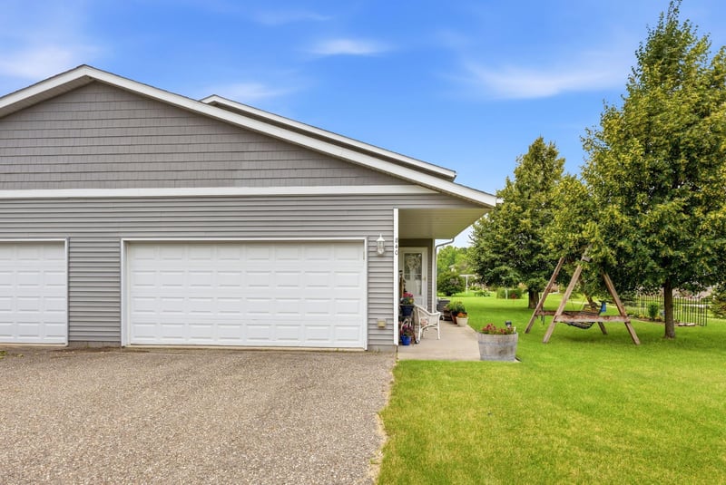 840 Cleveland Ave SW, Hutchinson, MN 55350