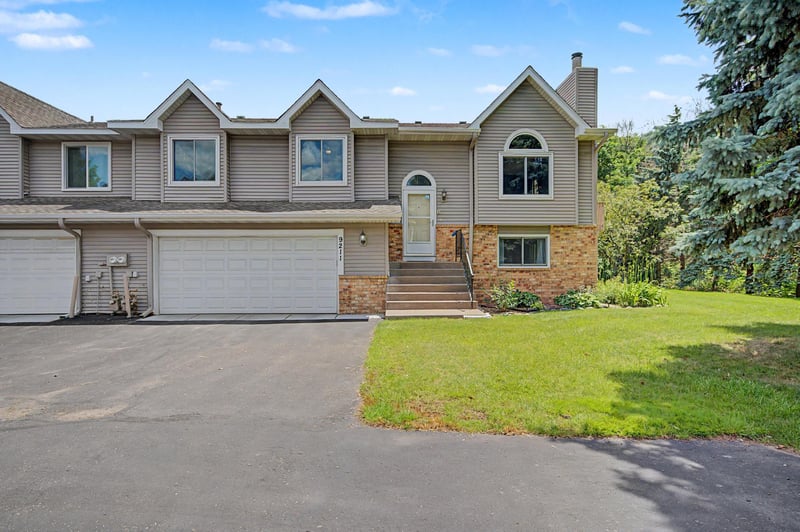 9211 Upland Ln N, Maple Grove, MN 55369