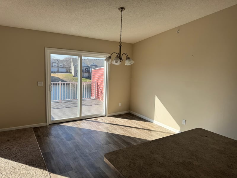 8654 Gateway Cir, Monticello, MN 55362