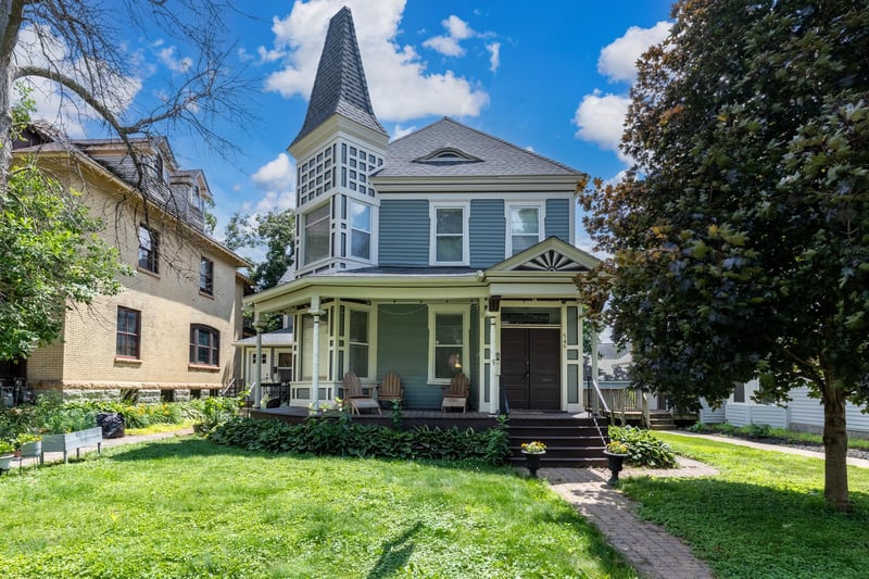 546 Ashland Ave, Saint Paul, MN 55102