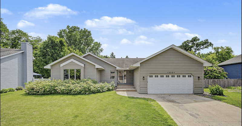 12225 60th Pl N, Plymouth, MN 55442