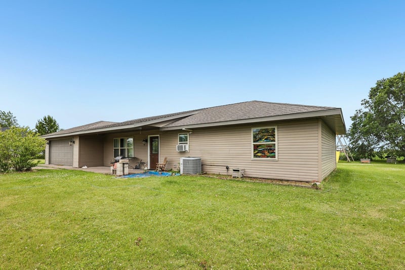 1890 98th Ave, Dresser, WI 54009