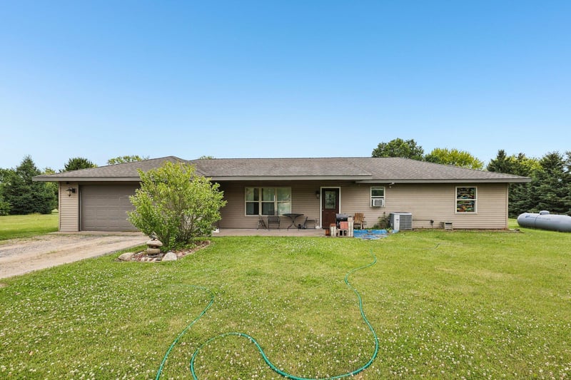 1890 98th Ave, Dresser, WI 54009