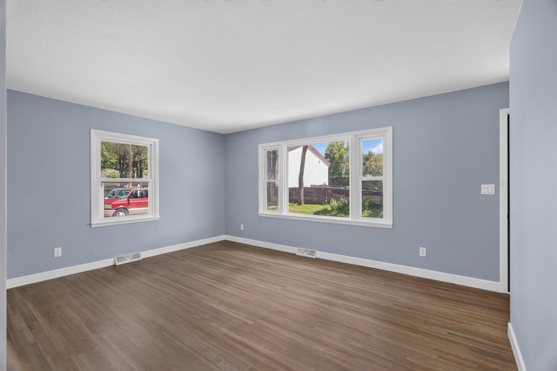 2115 E River Rd NE, Rochester, MN 55906