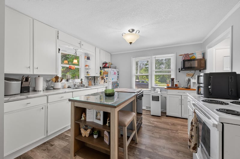 235 Highway 95 NW, Cambridge, MN 55008