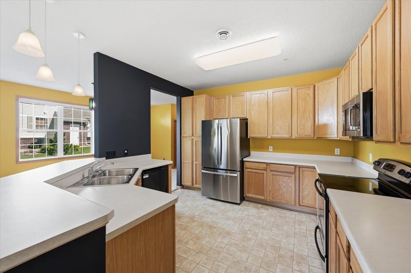 4873 Boatman Ln #6801, Inver Grove Heights, MN 55076
