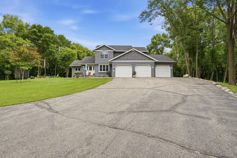 10920 N Shore Dr, Spicer, MN 56288