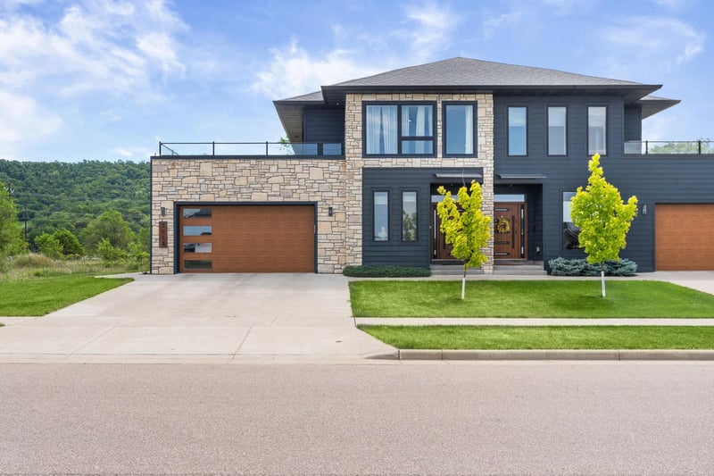 3013 Red Clover St, Holmen, WI 54636