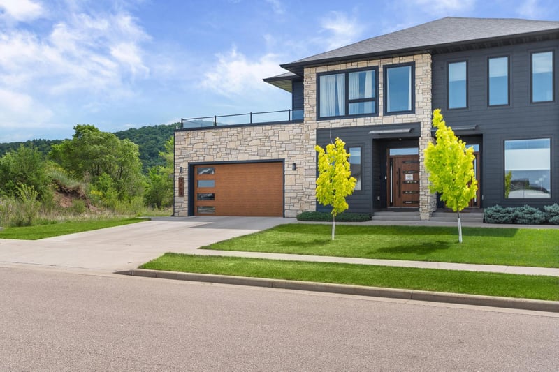 3013 Red Clover St, Holmen, WI 54636
