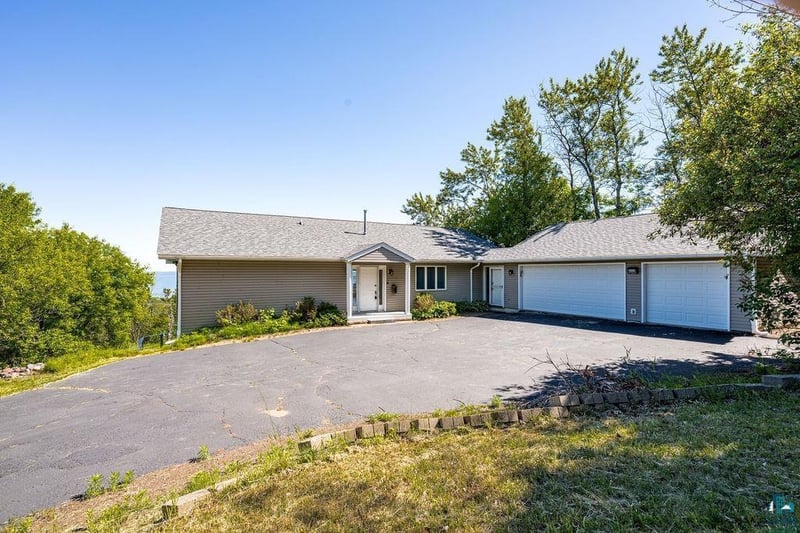 1002 Martha St, Duluth, MN 55805