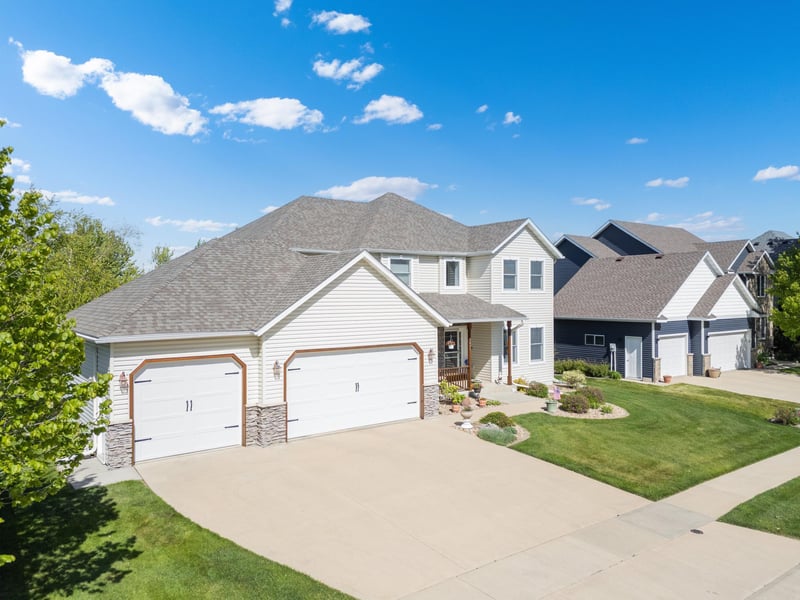 3621 Hart Ln SW, Rochester, MN 55902