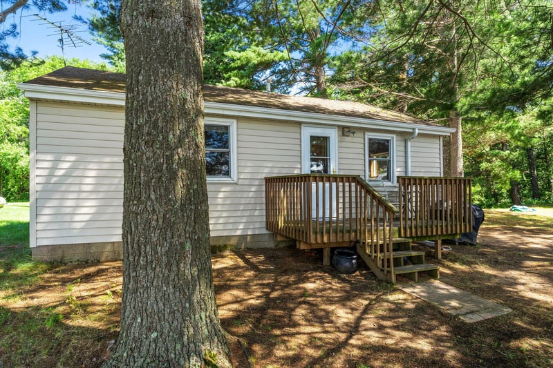 1585 Devils Lake Dr, Mora, MN 55051