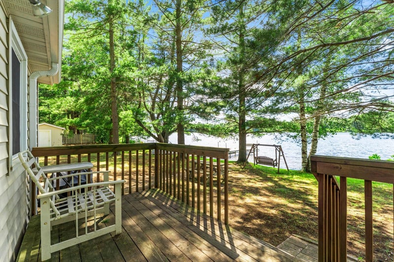1585 Devils Lake Dr, Mora, MN 55051
