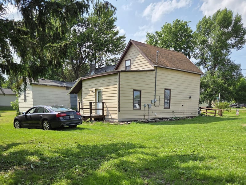 200 W 2nd St, Haugen, WI 54841