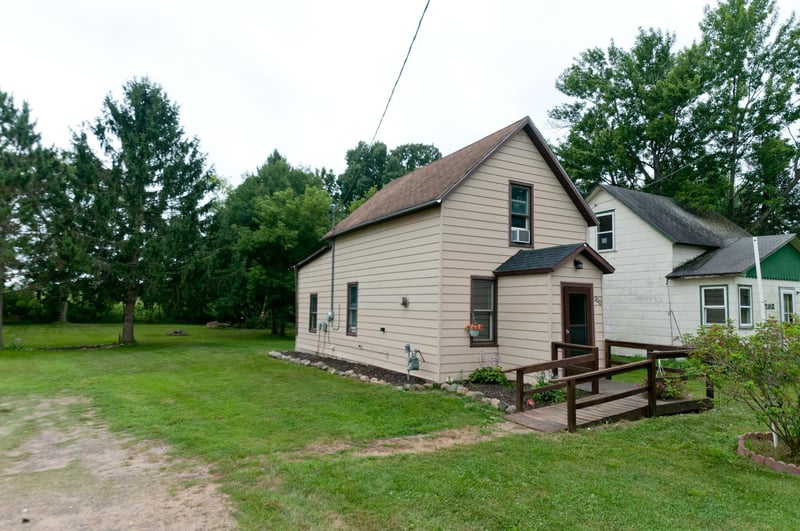 200 W 2nd St, Haugen, WI 54841