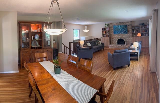 3317 Red Oak Cir S, Burnsville, MN 55337