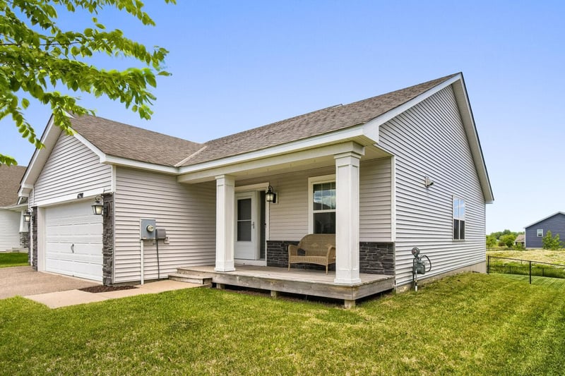 4798 Ethan Trl N, Hugo, MN 55038