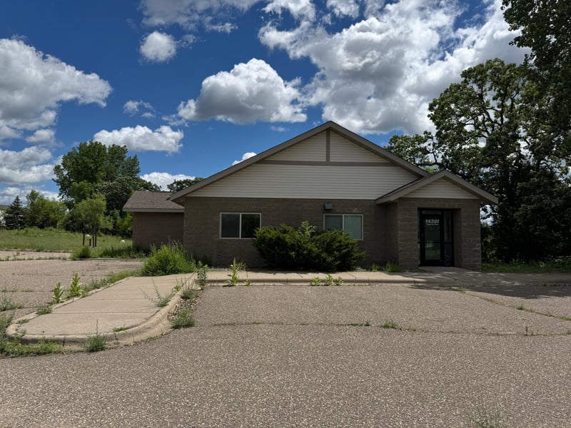 14391 Azurite St NW, Anoka, MN 55303