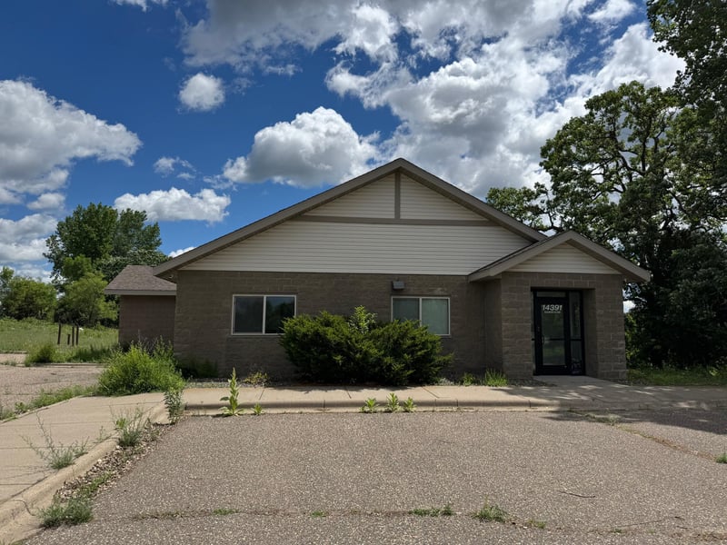 14391 Azurite St NW, Anoka, MN 55303
