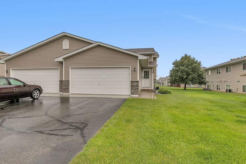 684 9th St, Clearwater, MN 55320