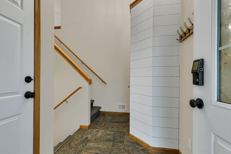 684 9th St, Clearwater, MN 55320