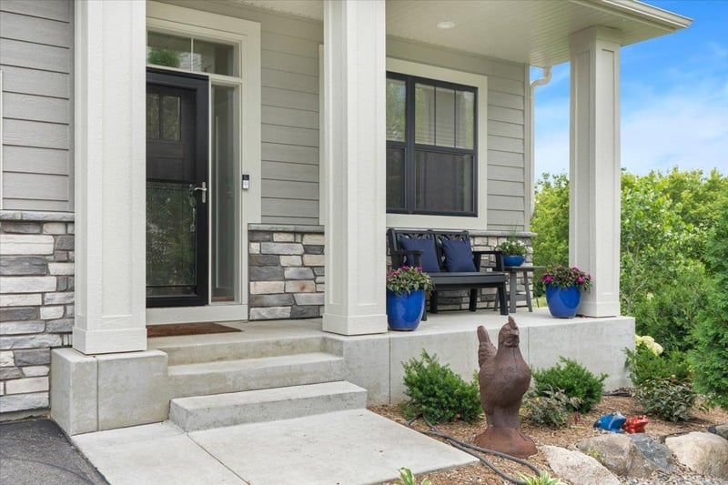 16377 Glory Ln, Eden Prairie, MN 55344